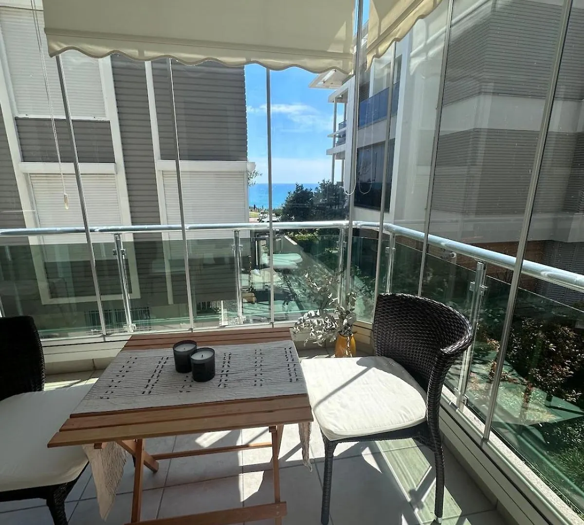 2Br Sea View And Spacious Αττάλεια