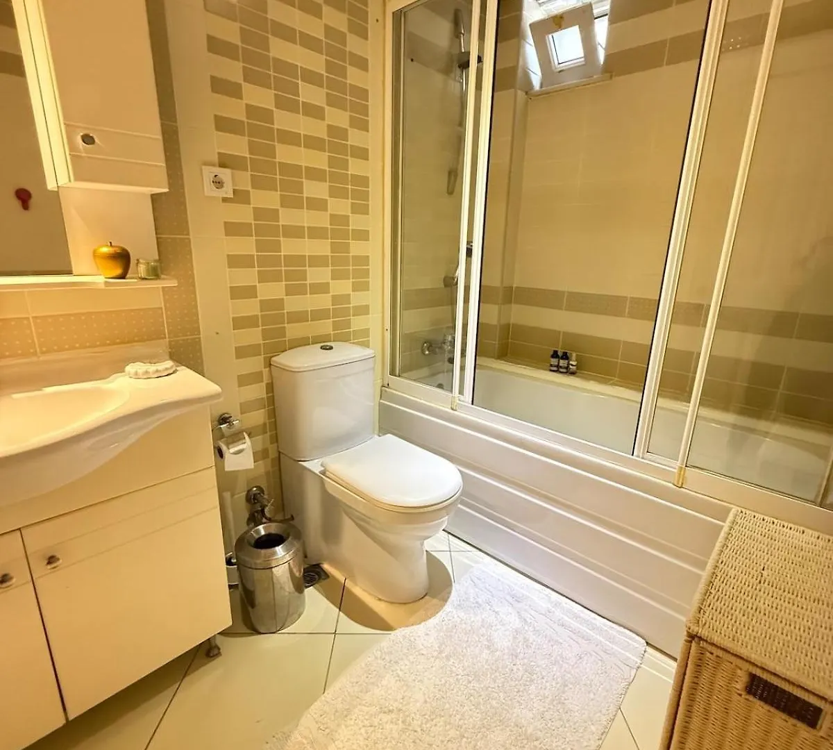 2Br Sea View And Spacious Αττάλεια
