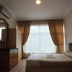 Хостел Uyar Palace, Анталья